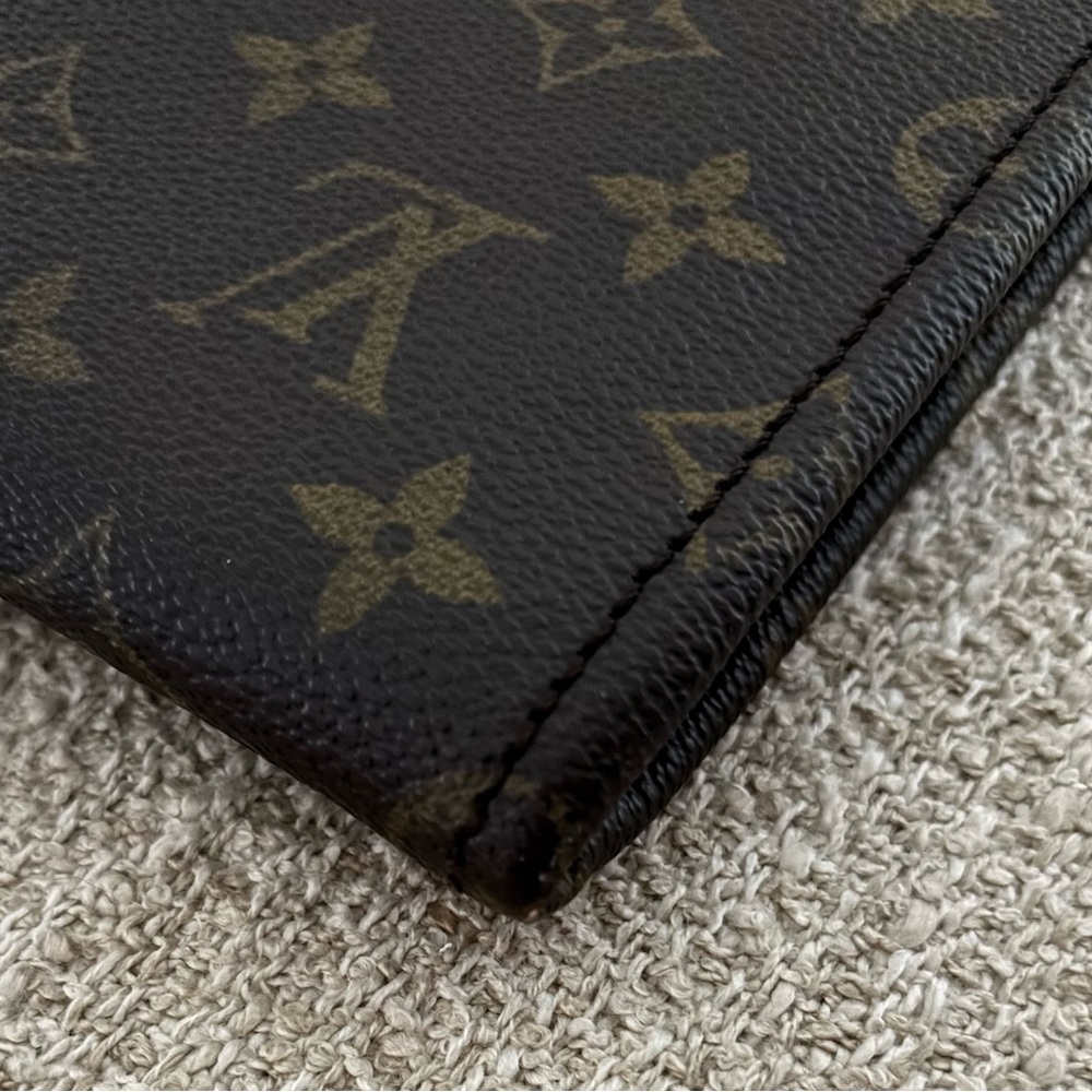 Louis Vuitton Monogram Document Case. - image 3